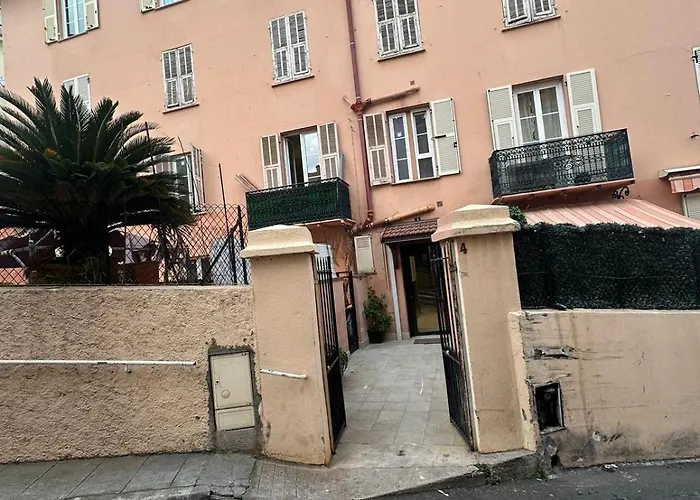 Studio Charmant Et Confortable
